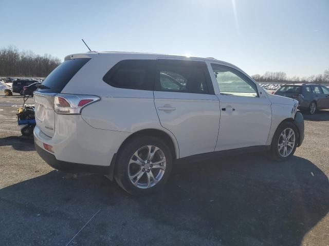 2014 Mitsubishi Outlander SE