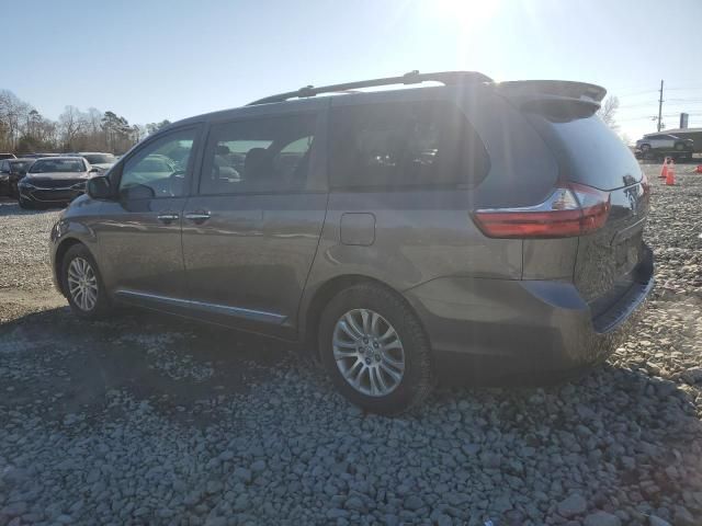 2015 Toyota Sienna XLE