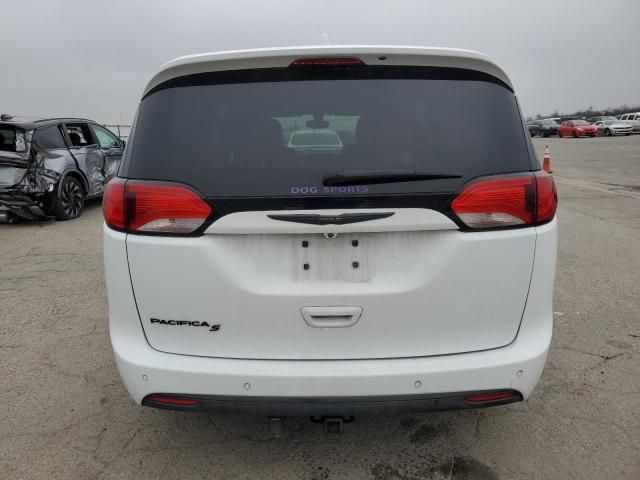 2020 Chrysler Pacifica Touring