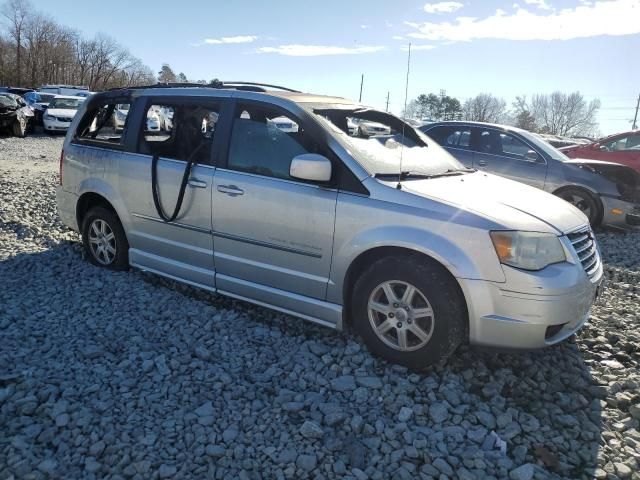 2010 Chrysler Town & Country Touring