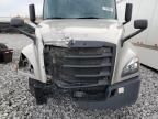 2020 Freightliner Cascadia 126