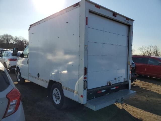 2011 GMC Savana Cutaway G3500