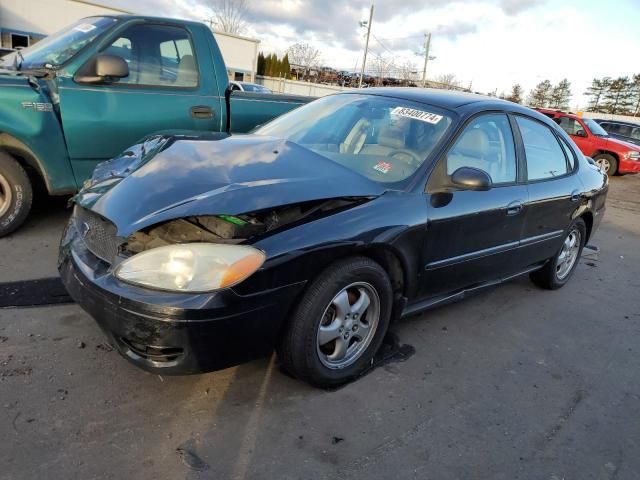 2005 Ford Taurus SE