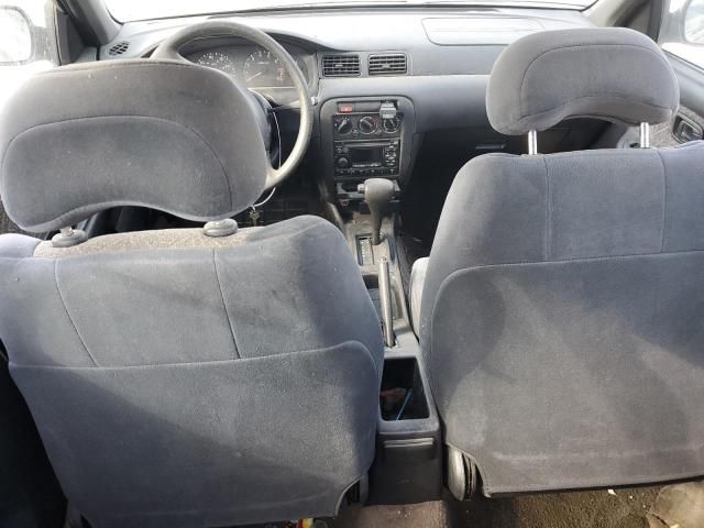 1999 Nissan Sentra Base