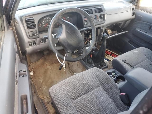 2000 Nissan Frontier King Cab XE