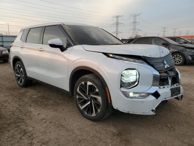 2022 Mitsubishi Outlander se