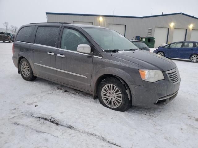 2015 Chrysler Town & Country Touring L