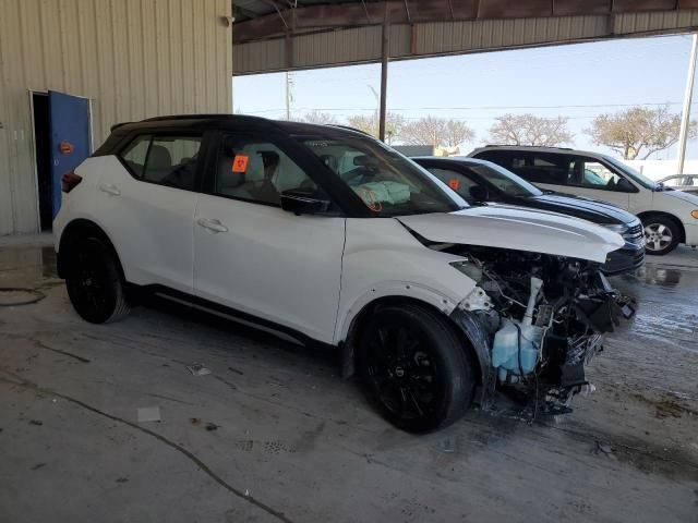 2021 Nissan Kicks SR