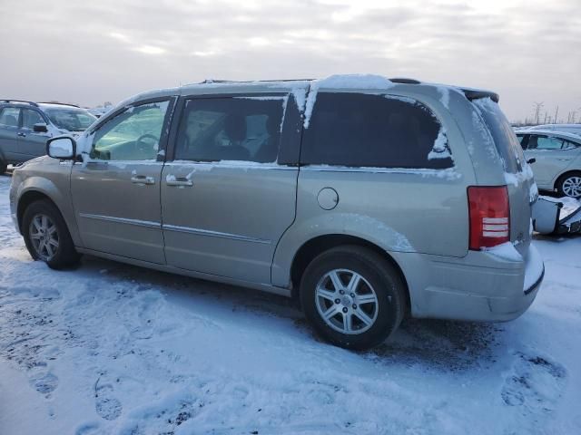 2009 Chrysler Town & Country Touring