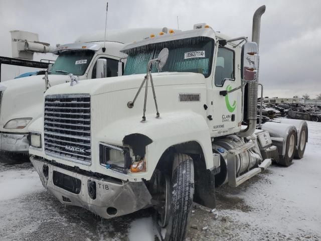 2017 Mack 600 CHU600