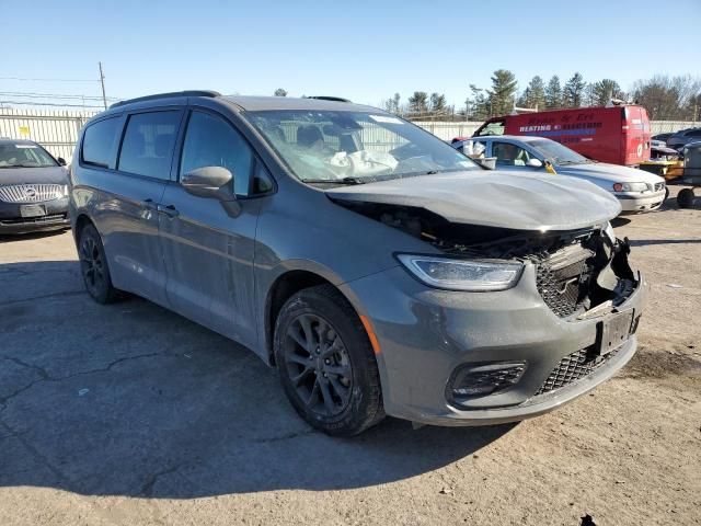 2021 Chrysler Pacifica Touring