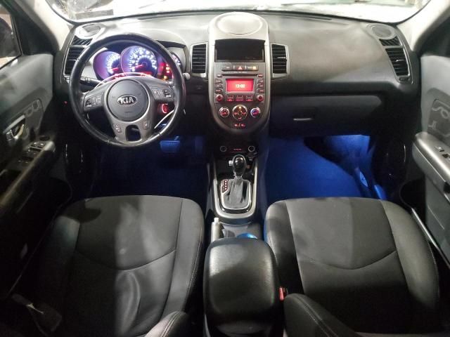 2013 KIA Soul +