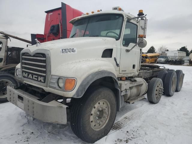 2007 Mack 700 CV700