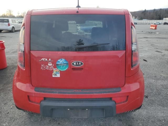 2011 KIA Soul +