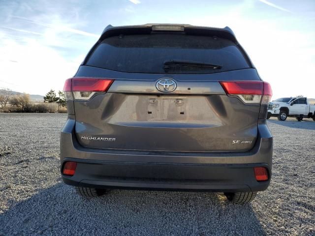 2018 Toyota Highlander SE