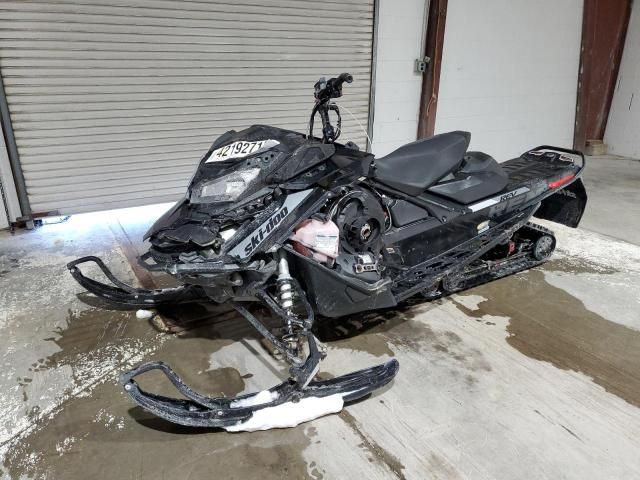 2019 Skidoo Snowmobile