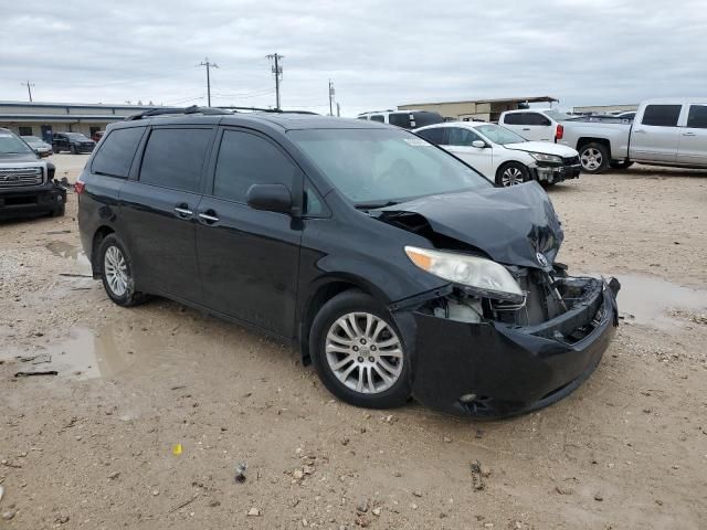 2015 Toyota Sienna XLE