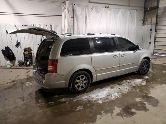 2010 Chrysler Town & Country Touring