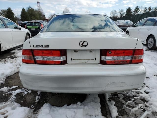 2000 Lexus ES 300