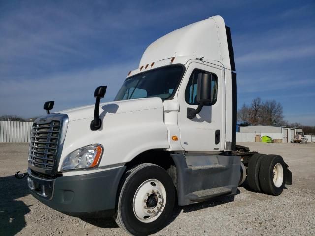 2016 Freightliner Cascadia 125