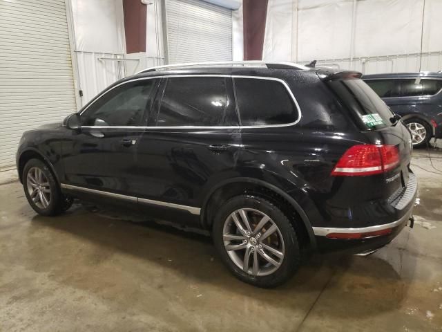 2016 Volkswagen Touareg Sport