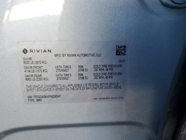 2023 Rivian R1S Adventure