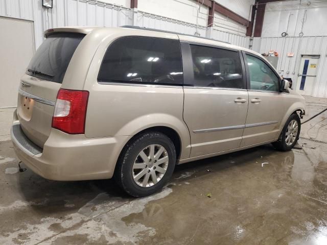 2016 Chrysler Town & Country Touring