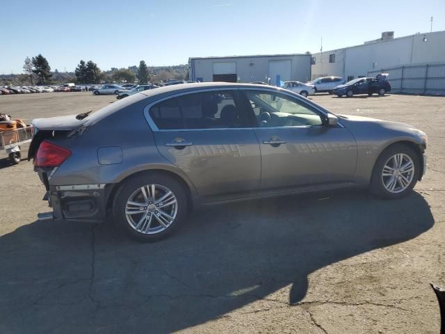 2015 Infiniti Q40