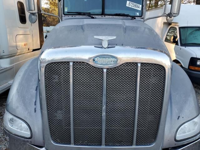 2007 Peterbilt 386