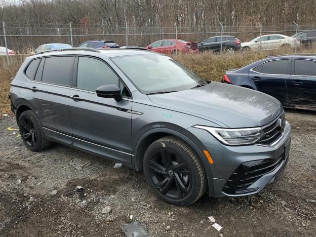 2023 Volkswagen Tiguan SE R-LINE Black