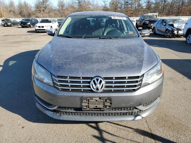 2013 Volkswagen Passat SE