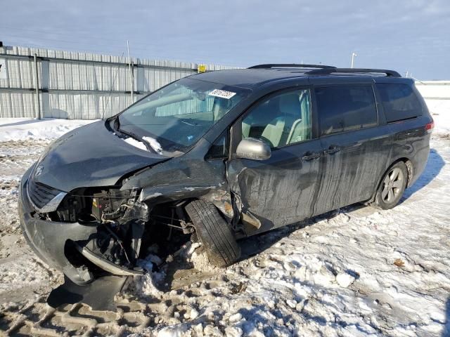 2013 Toyota Sienna LE