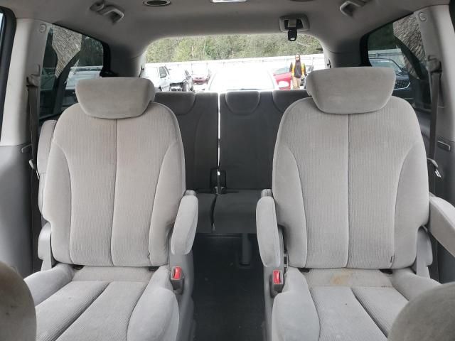 2008 KIA Sedona EX