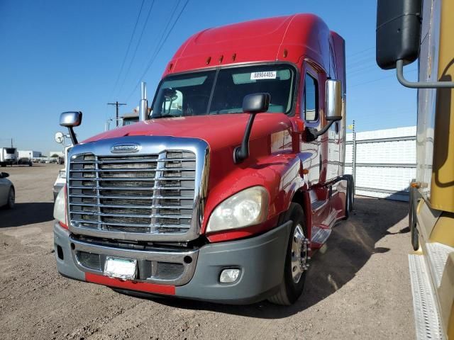 2013 Freightliner Cascadia 125