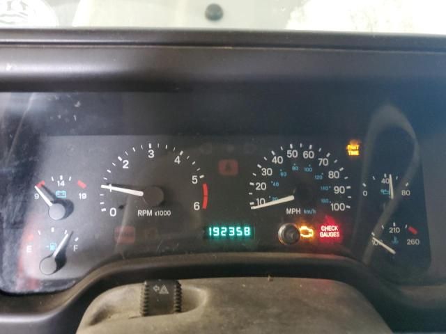 2000 Jeep Wrangler / TJ Sport