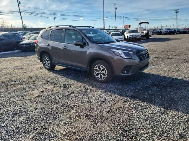 2024 Subaru Forester Premium