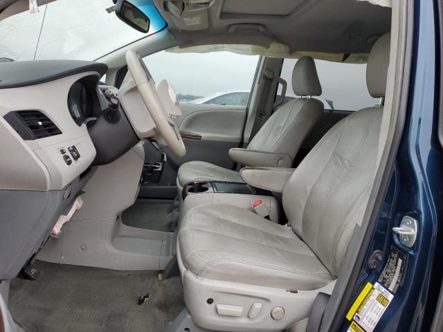 2012 Toyota Sienna XLE