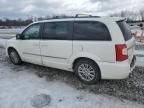 2011 Chrysler Town & Country Touring L