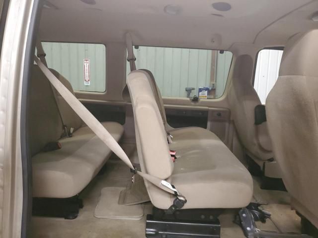 2012 Ford Econoline E350 Super Duty Wagon