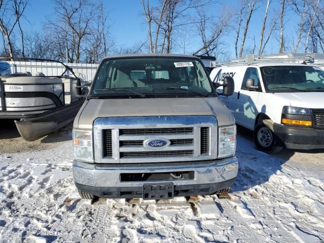 2011 Ford Econoline E350 Super Duty Wagon