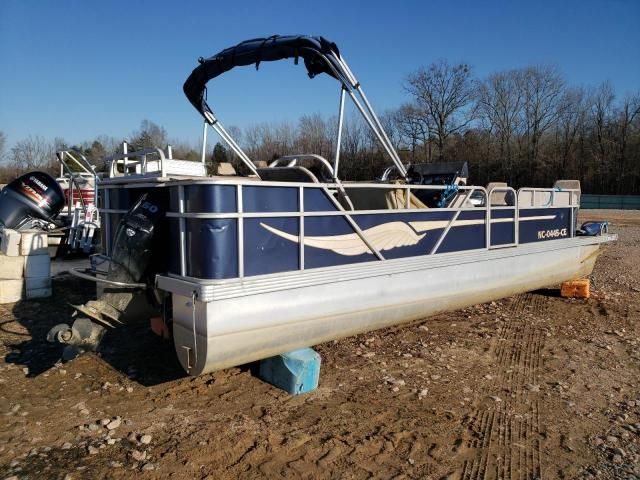 1992 Alumacraft Boat