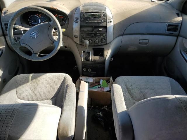 2010 Toyota Sienna CE