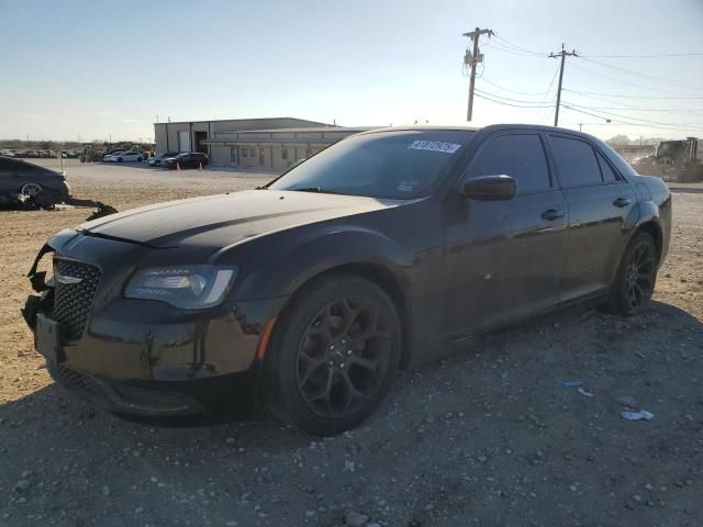 2019 Chrysler 300 Touring