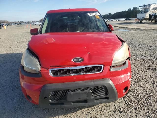 2011 KIA Soul +