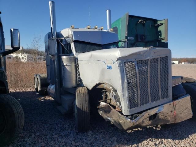 1999 Peterbilt 379