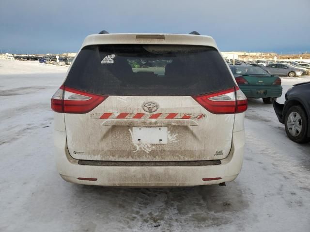 2017 Toyota Sienna LE