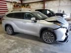 2020 Toyota Highlander Hybrid Platinum