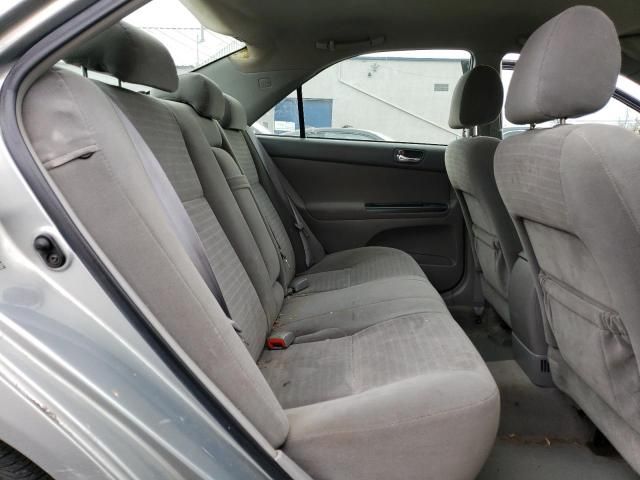 2005 Toyota Camry LE