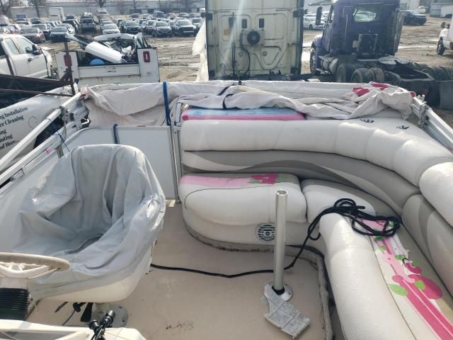 2008 Crestliner Boat