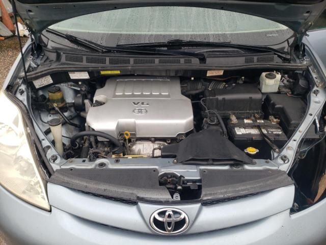 2010 Toyota Sienna XLE